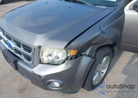 2011 Ford Escape Xlt z USA, uszkodzony, nr VIN 1FMCU0D75BKB96867